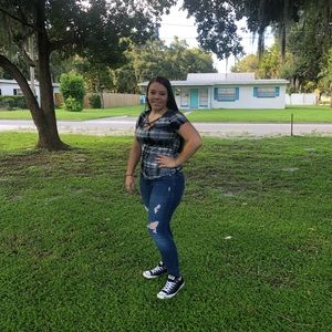 Meet your Posher, Victoria